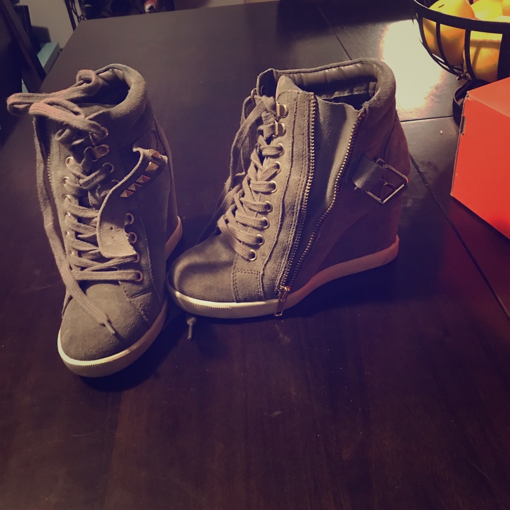 Steve Madden wedge sneakers
